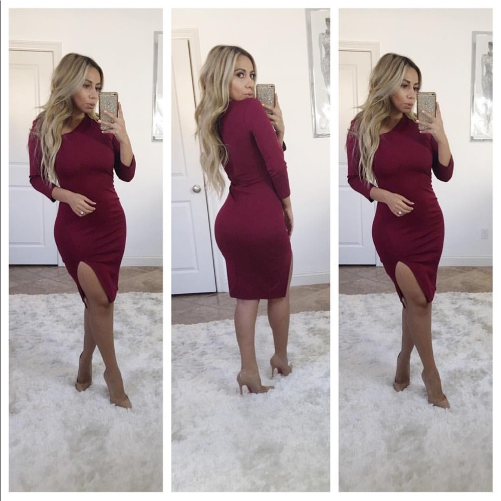 Burgundy bodycon dress from victoriasboutique.